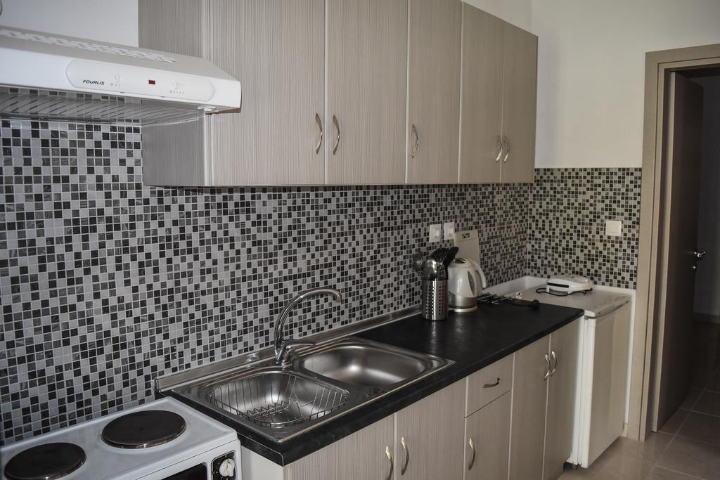Mirsini Apartments 아기오스 게오르기오스 외부 사진